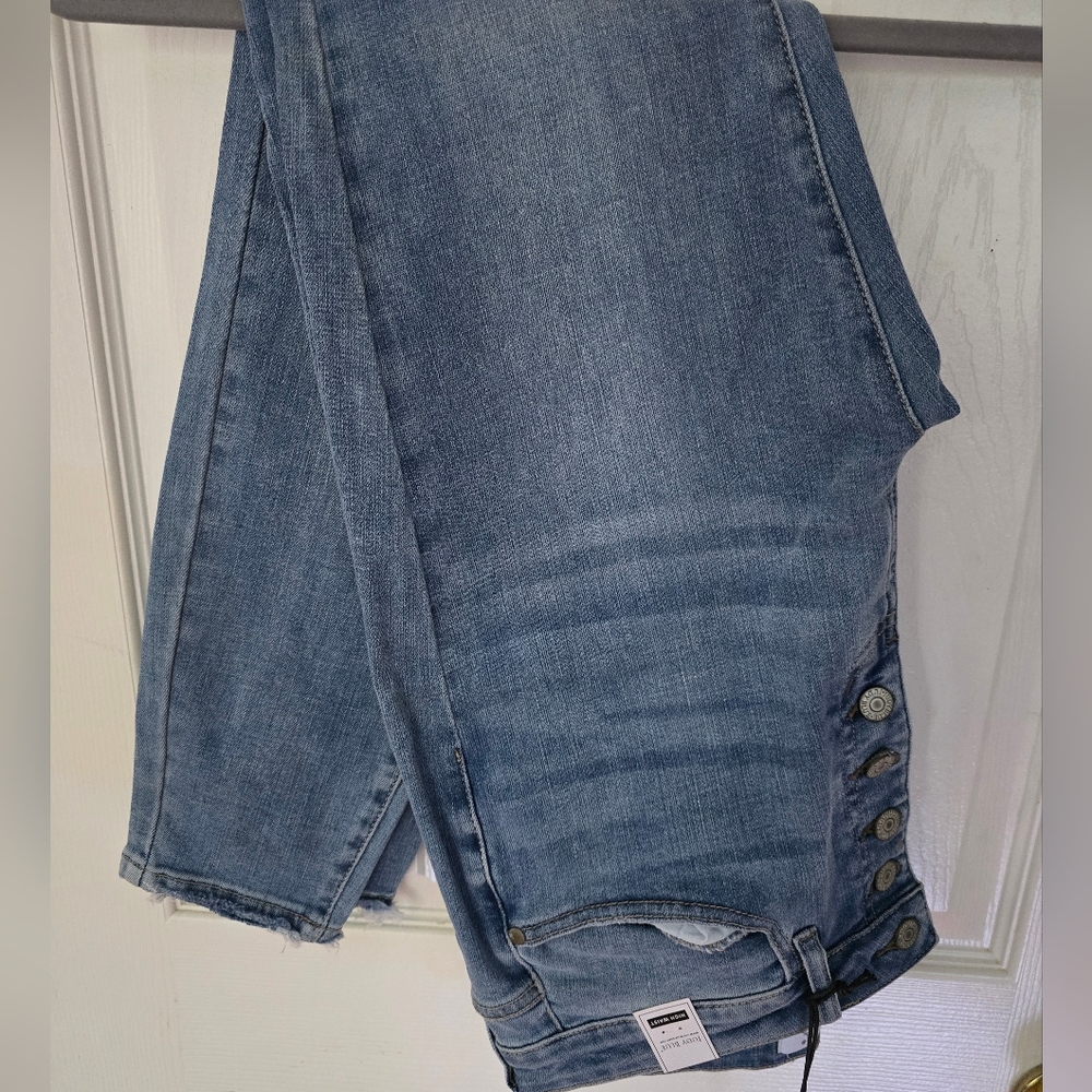 NWT- Judy Blue Button Fly Skinny Jeans in Classic Blue